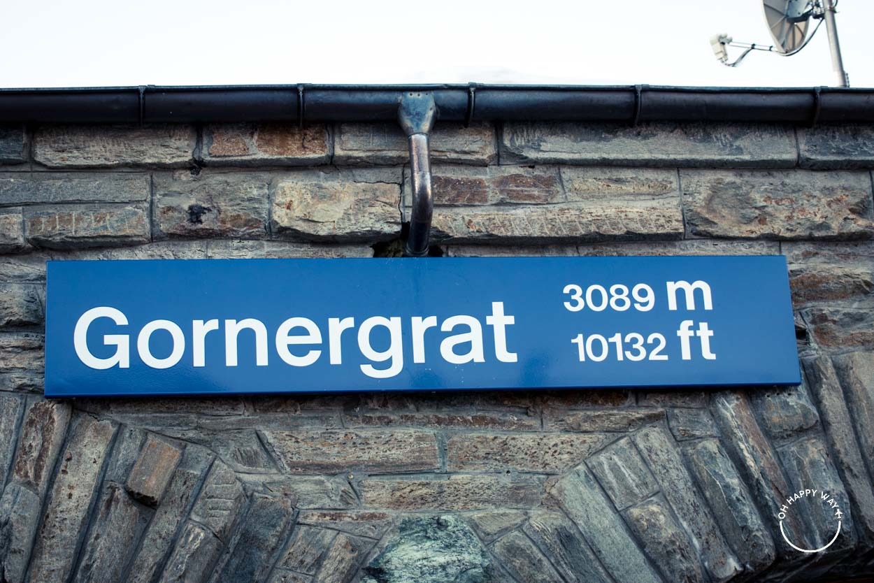 Placa com a altura do Gornergrat
