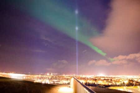 Aurora Boreal em Reykjavik, Islândia.