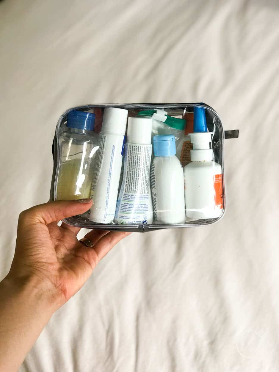 Como arrumar mala de viagem: bolsinha transparente