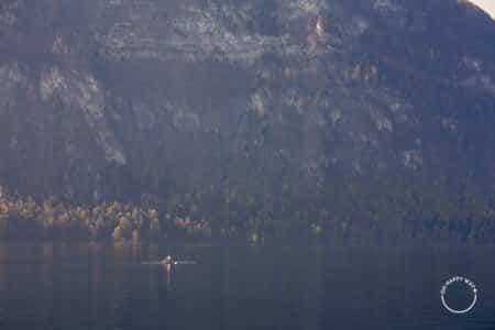 Barco de remo no Lago Lucerna