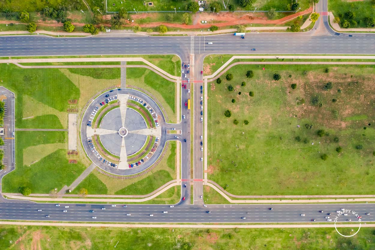 Vista aérea da Praça do Cruzeiro, em Brasília.