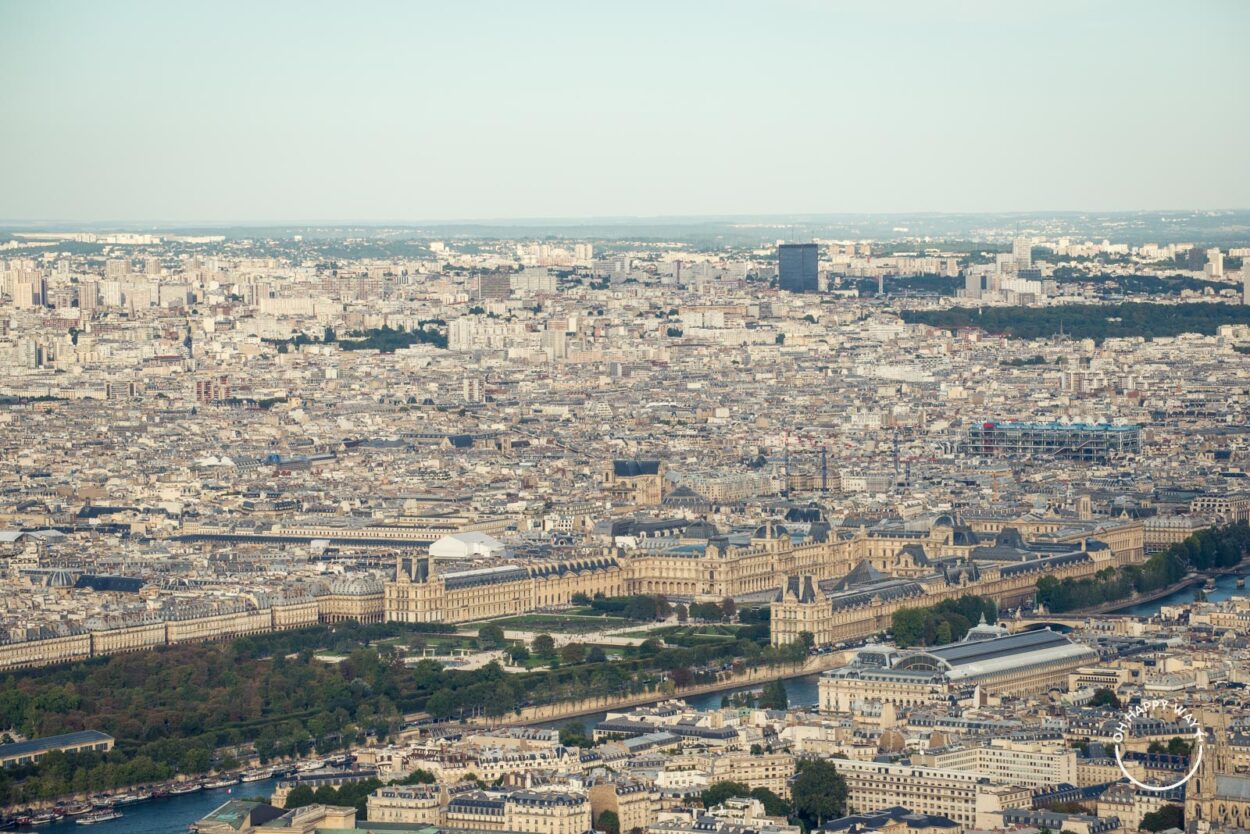 Cidade e o Museu do Louvre