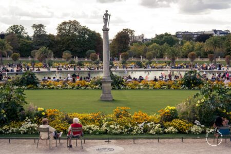 Fotos de Paris: pessoas no Jardim de Luxemburgo