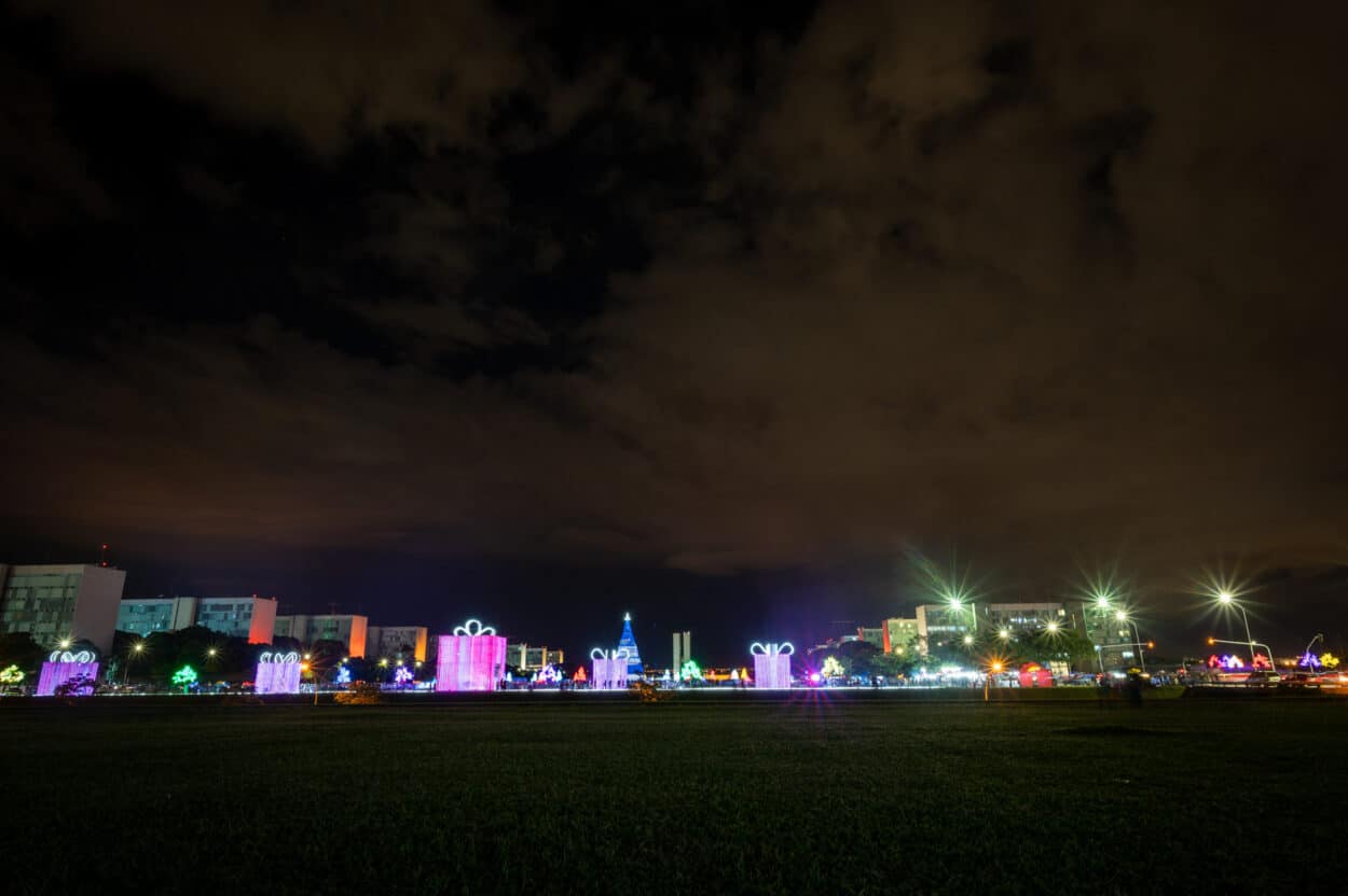 Brasília Iluminada 2020, na Esplanada dos Ministérios.