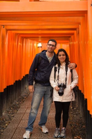 Nós 2 nos torii de Fushimi Inari.