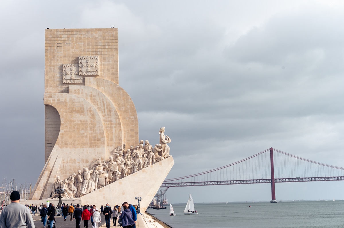 Passeios em Lisboa: Padrão dos Descobrimentos e Ponte 25 de Abril