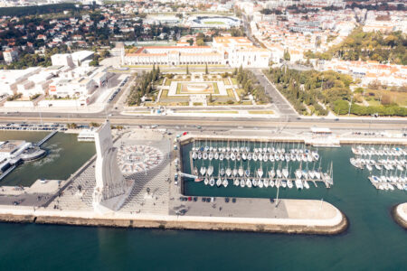 Passeios em Lisboa: : Vista aérea do Padrão dos Descobrimentos
