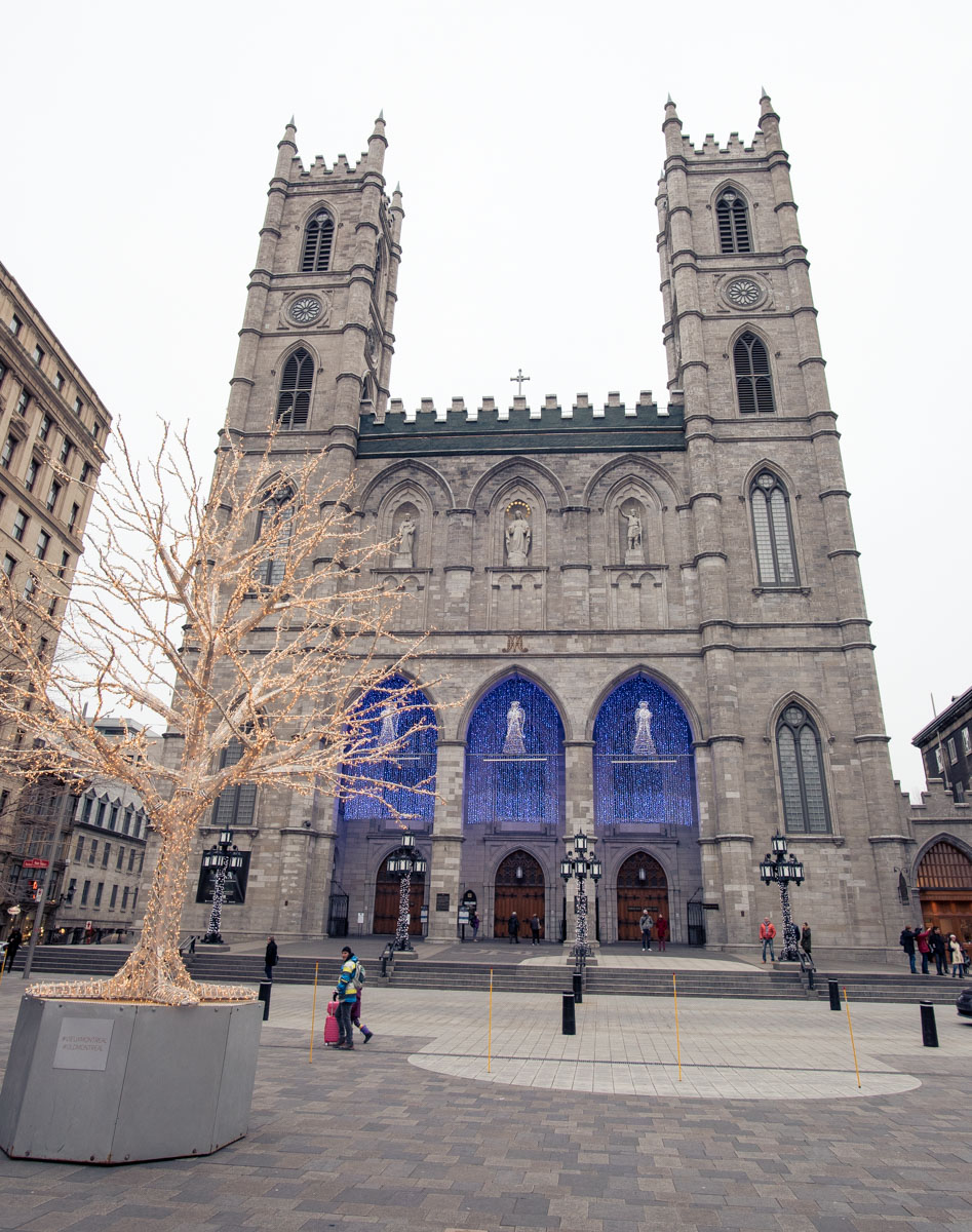 Basílica de Notre Dame em Montreal, no Canadá.