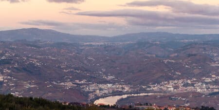 Vista do rio Douro próximo a Lamego.