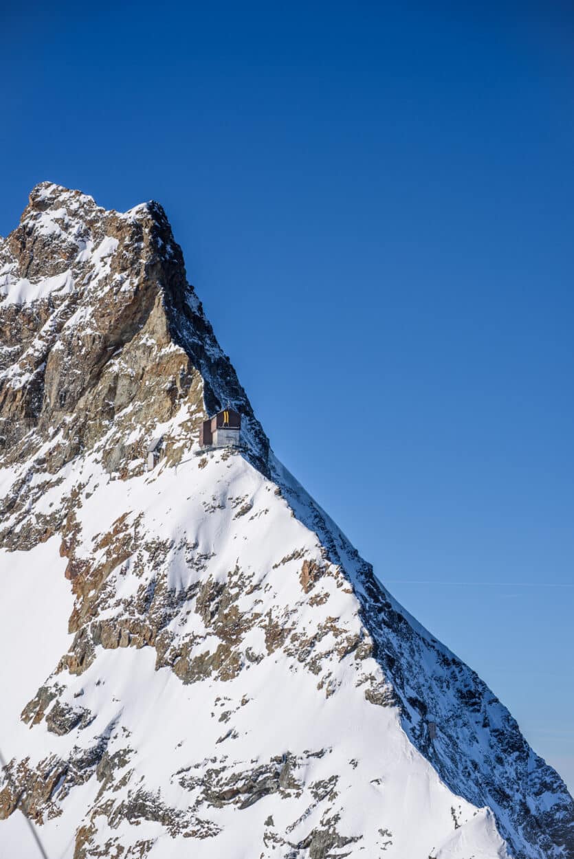 Edificação entre Valais e Berna, no Jungfrau
